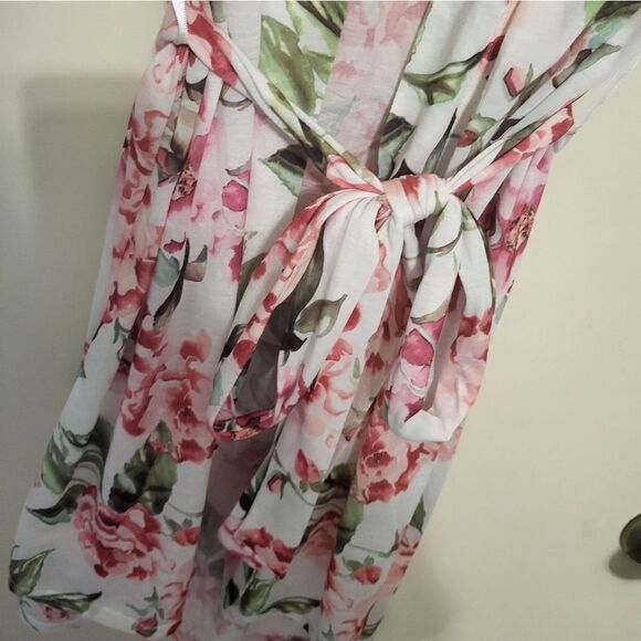Show Me Your Mumu Pink Floral Short Open Front Robe w/Belt, S - Picture 5 of 6